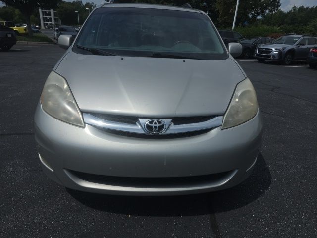Used 2008 Toyota Sienna Limited with VIN 5TDZK22C98S150296 for sale in Hickory, NC