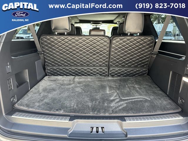 Used 2024 Silver Lincoln Black Label image 16