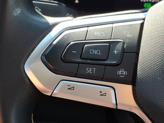2022 Volkswagen Atlas - Image 13