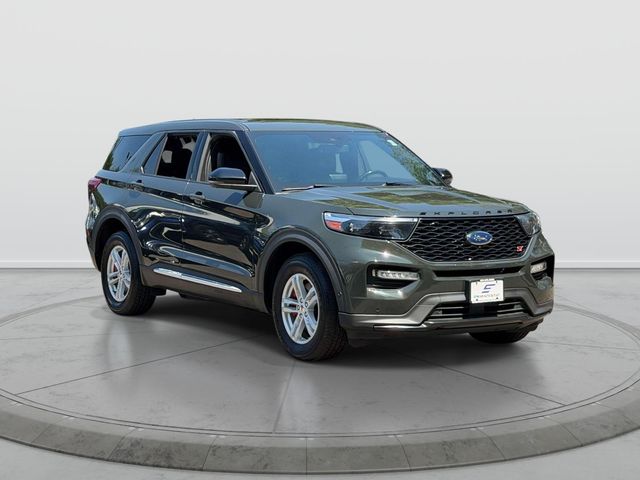 2022.0 Ford Explorer ST 4WD's photo