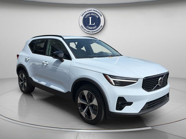 Cloud Blue 2026 Volvo XC40 SUV / Crossover All-Wheel Drive Automatic