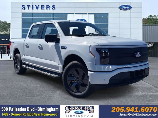 Oxford White 2025 Ford F-150 Lightning Flash SuperCrew AWD Pickup Truck All-Wheel Drive Automatic
