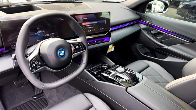 2024 BMW i5 eDrive40 17