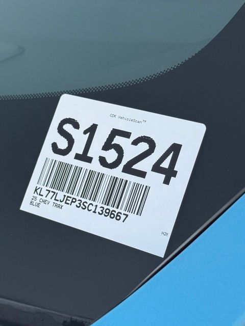 Used 2025 Chevrolet Trax SUV