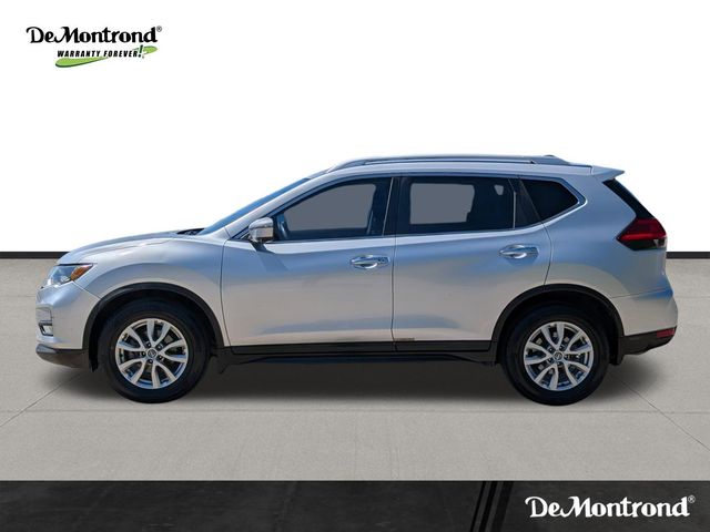2017 Nissan Rogue SV - 7
