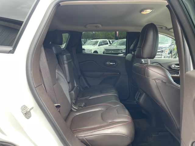 2016 Jeep Cherokee Trailhawk - Bright White Clearcoat exterior view 15