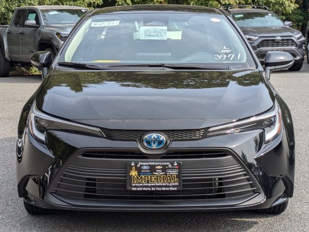 2024 Toyota Corolla Hybrid LE 8