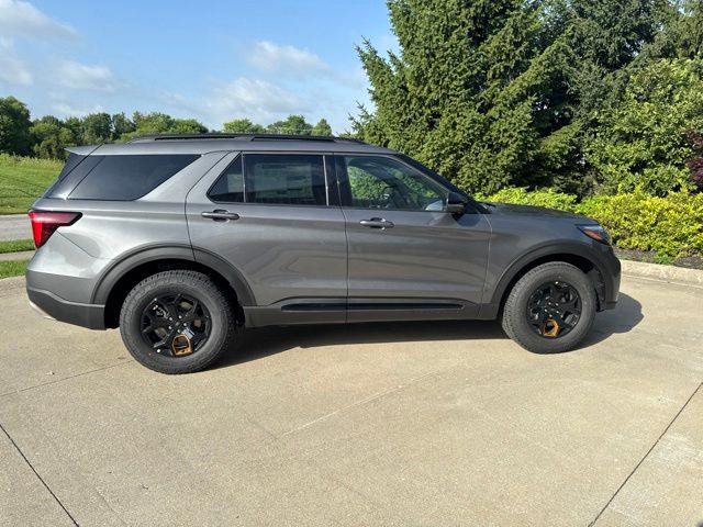 New 2026 Gray Ford Tremor image 3