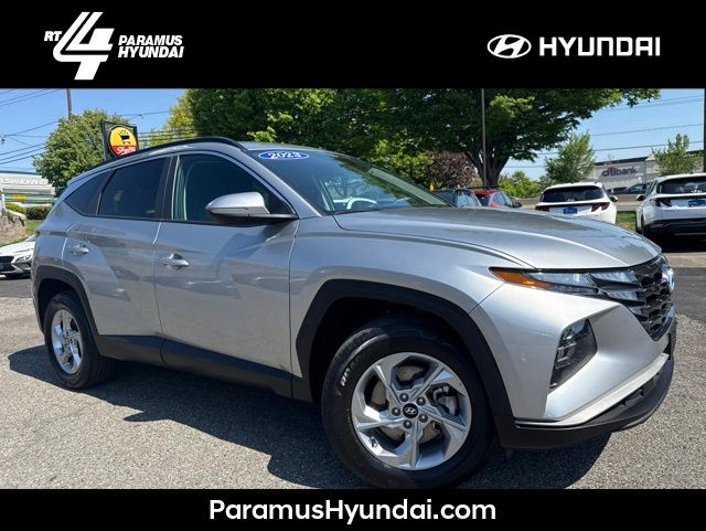 Shimmering Silver 2023 Hyundai Tucson SUV / Crossover All-Wheel Drive 8-Speed Automatic
