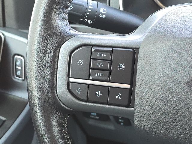 2022 Ford F-150 XLT:B02004