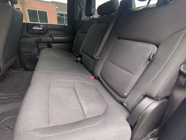 Used 2023 White Chevrolet Custom image 28