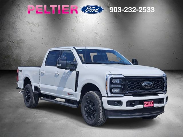 Star White Metallic Tri-Coat 2026 Ford F-250 Super Duty Lariat Crew Cab 4WD Pickup Truck Four-Wheel Drive Automatic