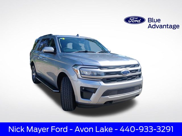 Iconic Silver Metallic 2023 Ford Expedition SUV / Crossover Four-Wheel Drive Automatic