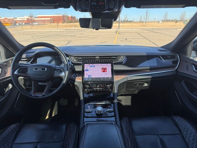 2023 Jeep Grand Cherokee L Summit 4x4