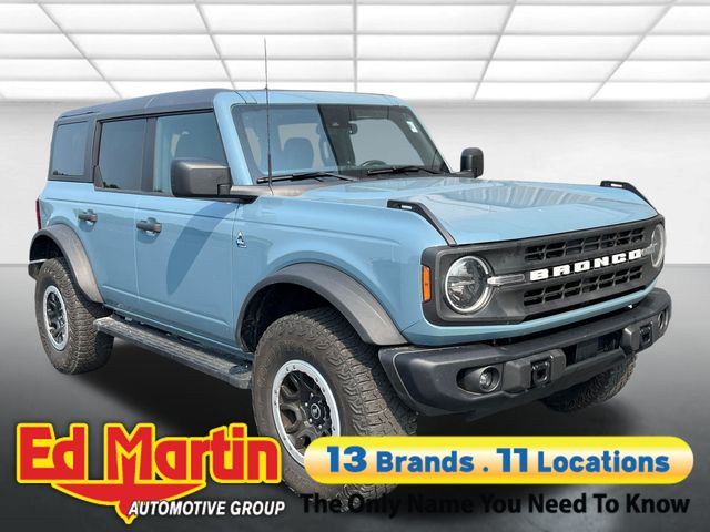 Blue (Azure Gray Metallic Tri-Coat) 2023 Ford Bronco SUV / Crossover Four-Wheel Drive Automatic