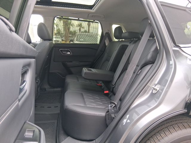 New 2026 Gray Nissan Platinum image 22