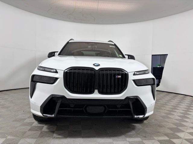 New 2027 White BMW M60i image 2