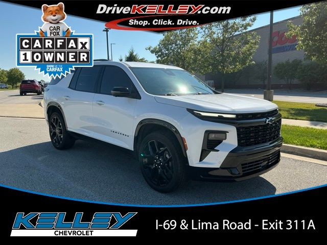 White (Iridescent Pearl Tricoat) 2025 Chevrolet Traverse SUV / Crossover Four-Wheel Drive 8-Speed Automatic