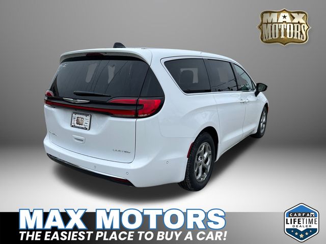 2024 Chrysler Pacifica Limited 13