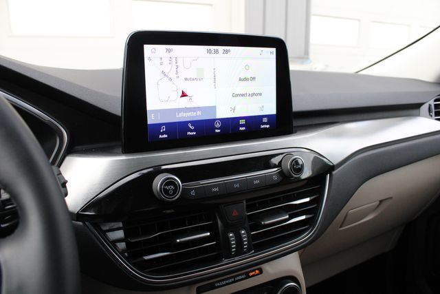 Used 2022  Ford Titanium image 15