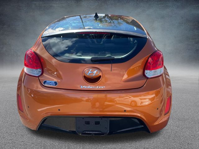 2012 Hyundai Veloster Base 6