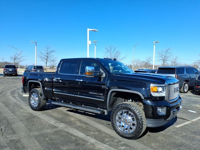 2016 GMC Sierra 2500HD Denali Crew Cab SB 4WD