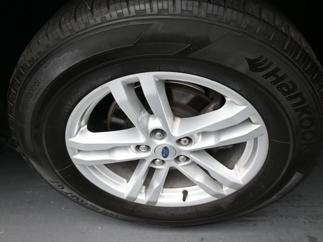 Used 2023 Blue Ford XLT image 13