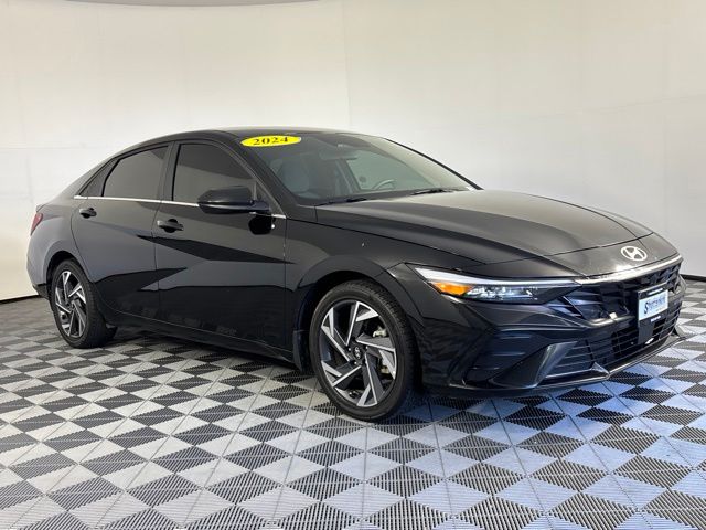 Used 2024 Hyundai Elantra Sedan