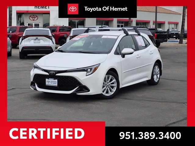 2025 Toyota Corolla Hatchback SE FWD