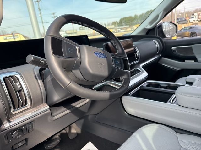 New 2026 Black Ford Platinum image 32