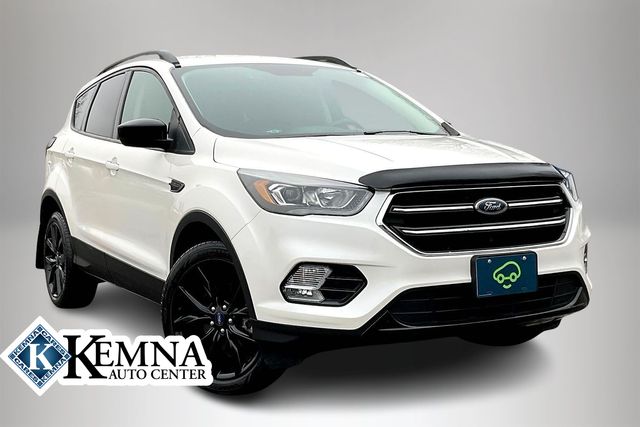 White Platinum Clearcoat Metallic 2018 Ford Escape SE AWD SUV / Crossover All-Wheel Drive 6-Speed Automatic