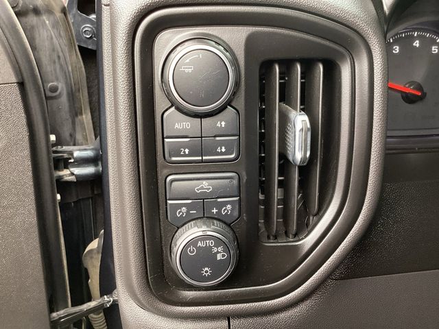 Used Car 2021 Chevrolet Silverado 1500  Custom Trail Boss For Sale Under $35,000 In San Antonio, Texas