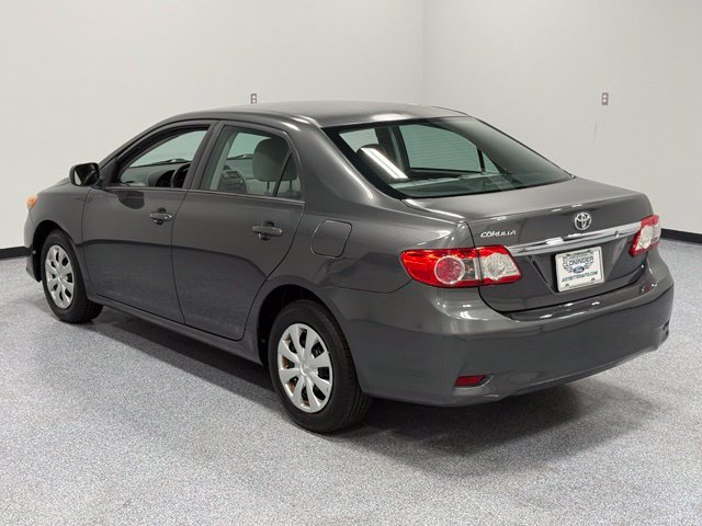 Used 2013 Gray Toyota L image 6