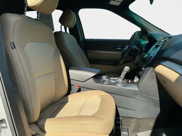 FordExplorer16
