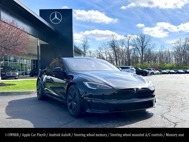 Solid Black 2022 Tesla Model S AWD Sedan All-Wheel Drive 1-Speed Automatic