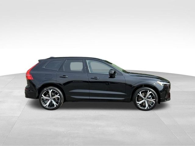 2025 Volvo XC60 Plug-In Hybrid Ultra 6