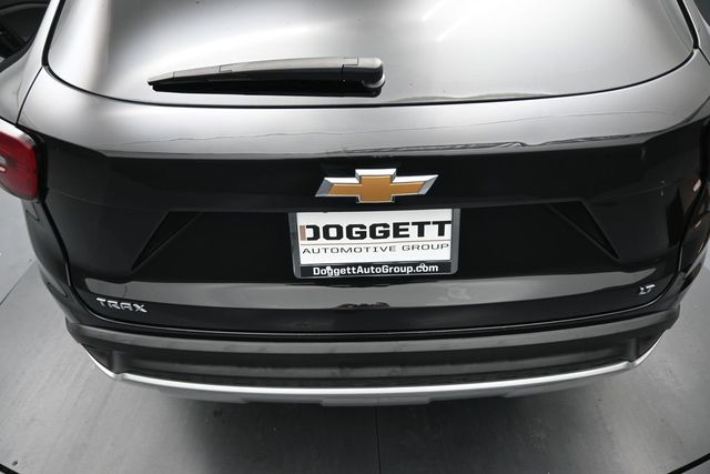 Used 2025 Chevrolet Trax SUV
