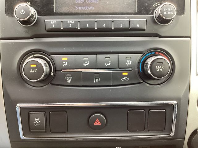 Used Car 2017 Nissan Titan  Sv For Sale Under $25,000 In San Antonio, Texas