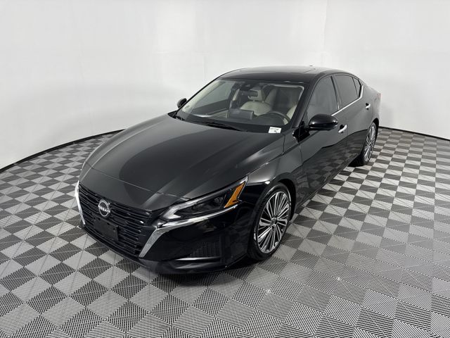 Used 2023 Nissan Altima For Sale in Indianapolis, IN