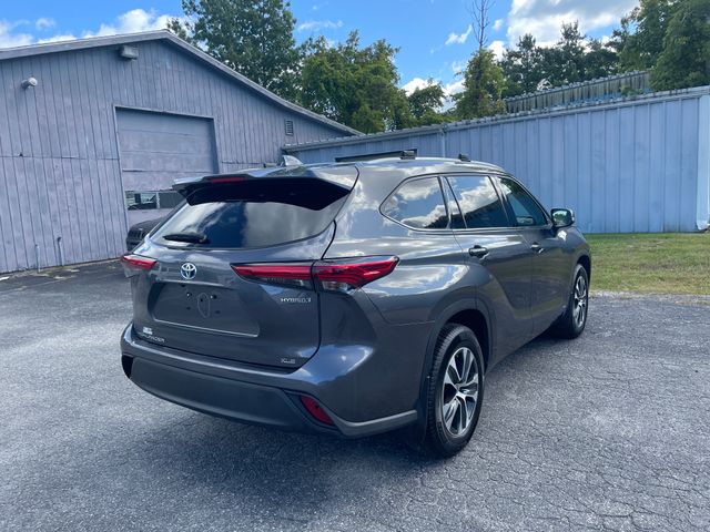 Used 2022 Toyota Highlander Hybrid SUV