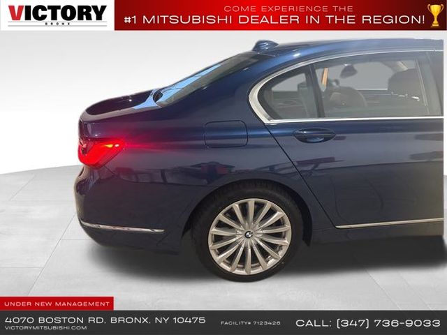 2022 BMW 7-Series 740i xDrive photo