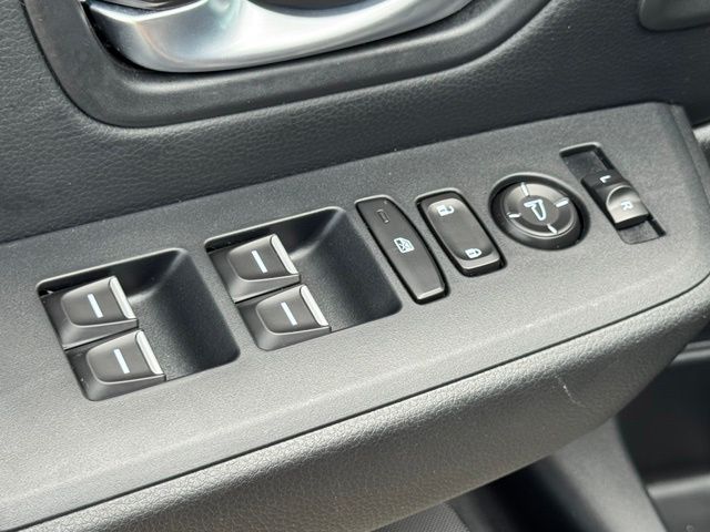 Used 2025 Honda Pilot SUV