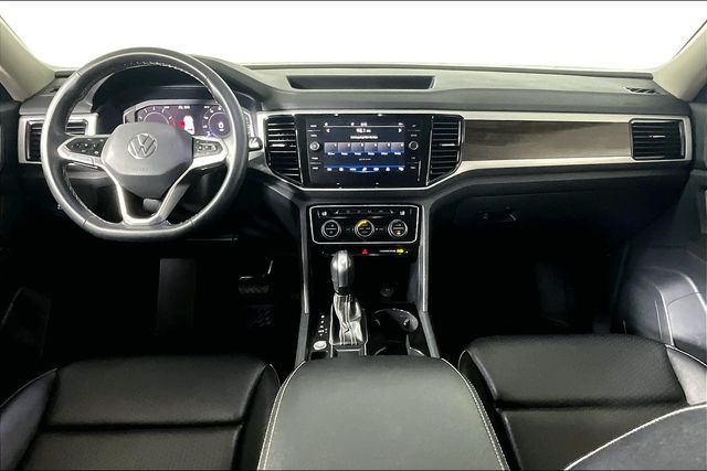 2022 Volkswagen Atlas 3.6L V6 SE w/Technology photo
