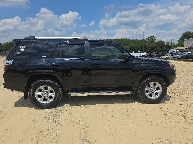 Used 2020 Midnight Black Metallic Toyota SR5 image 7