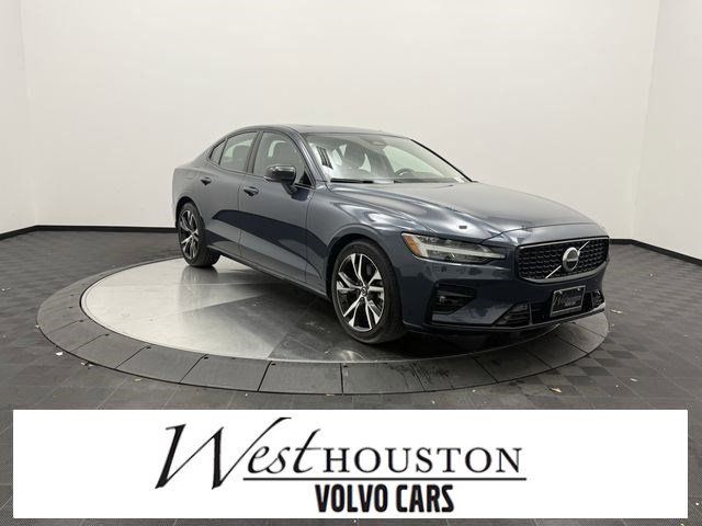 Denim Blue Metallic 2024 Volvo S60 B5 Core Dark Theme FWD Sedan Front-Wheel Drive Automatic