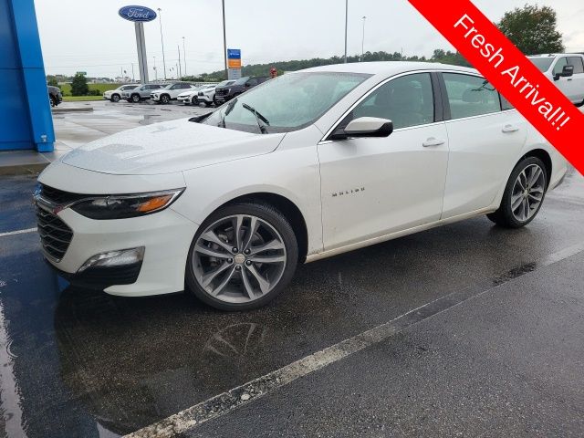 Summit White 2022 Chevrolet Malibu Sedan Front-Wheel Drive Continuously Variable Transmission