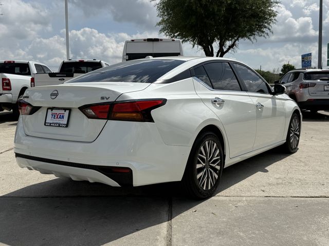 2023 Nissan Altima 2.5 SV White at Emmons Autoplex