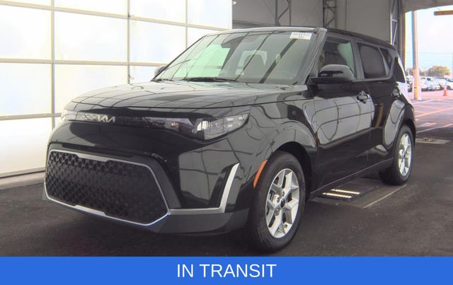 Fusion Black 2025 Kia Soul SUV / Crossover Front-Wheel Drive Continuously Variable Transmission