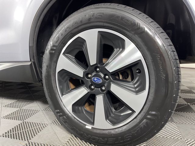 2017 Ice Silver Metallic Subaru Forester 2.5i Premium AWD SUV
