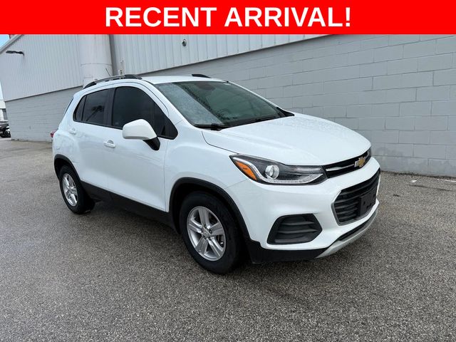 Summit White 2022 Chevrolet Trax SUV / Crossover Front-Wheel Drive 6-Speed Automatic
